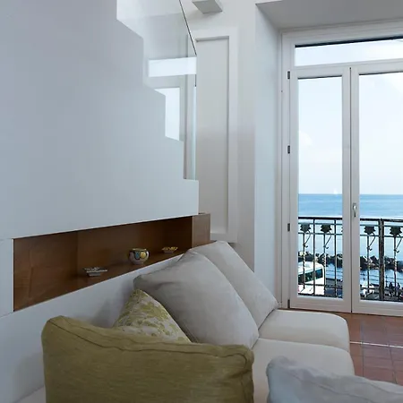 Seafront Il Sogno Appartement *